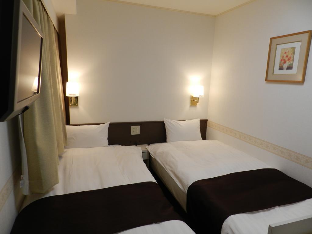 Check In Matsuyama Hotell Matsuyama  Rum bild